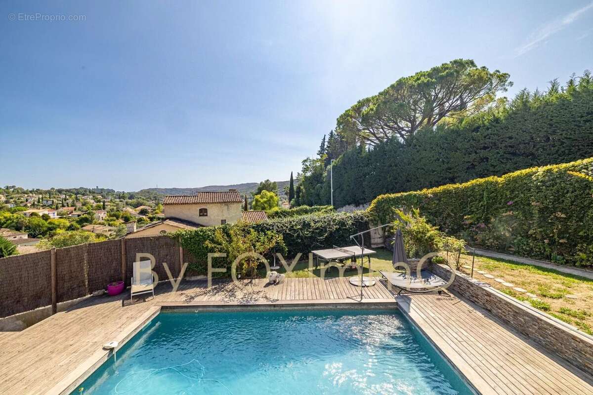 Maison à LA COLLE-SUR-LOUP