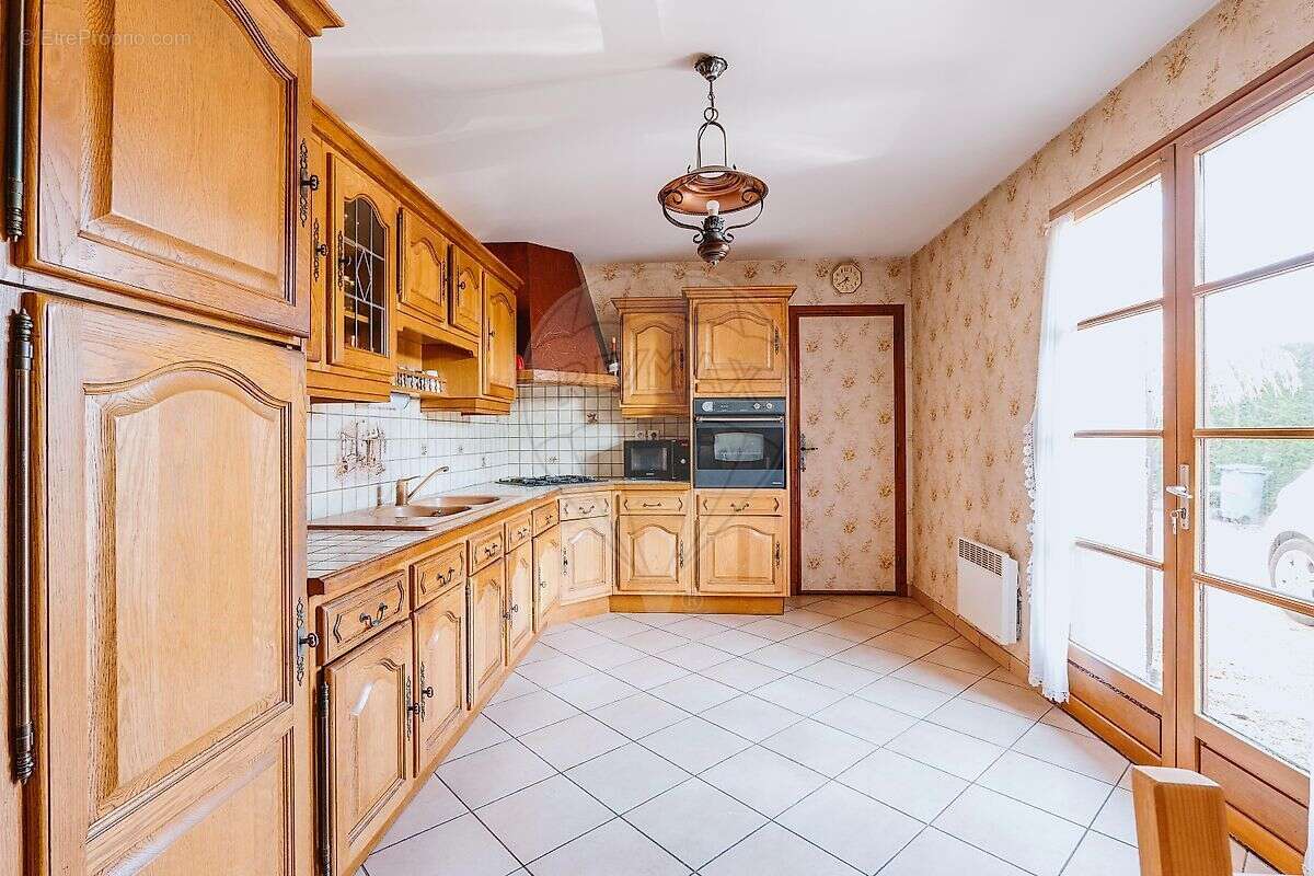 Maison à BELLERIVE-SUR-ALLIER