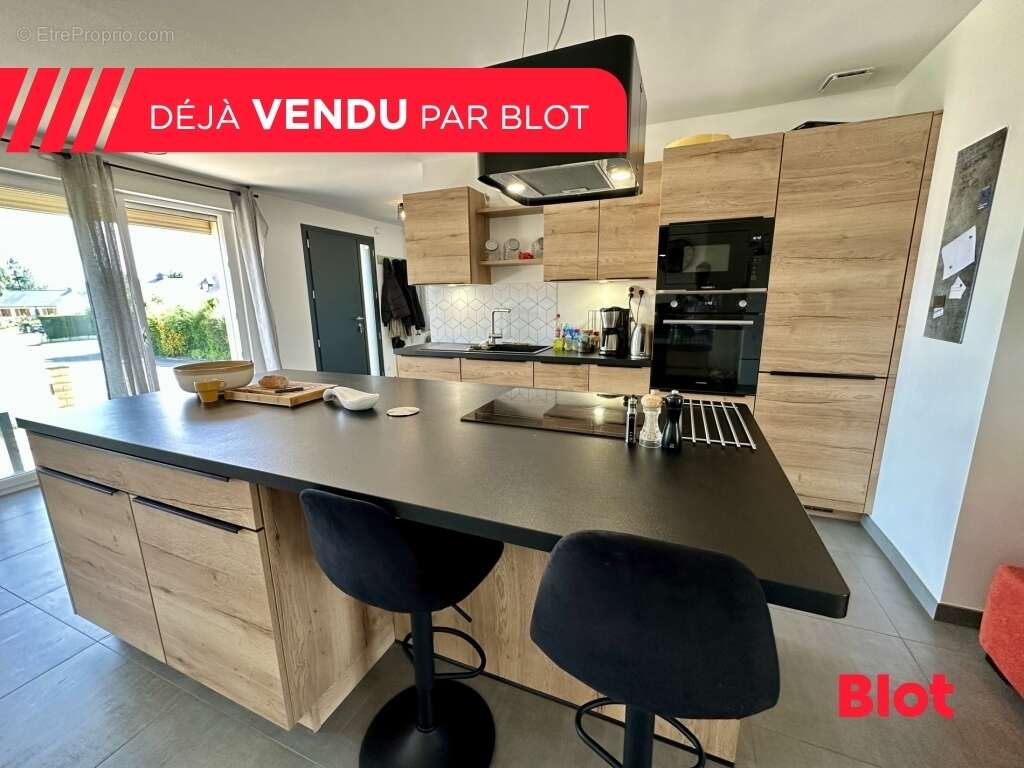 Maison à MONTFORT-SUR-MEU