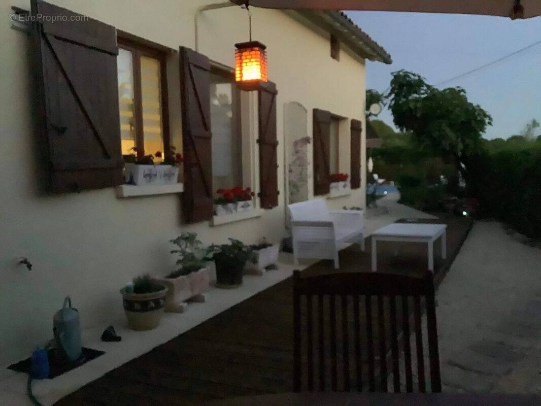 Maison à PAMPROUX