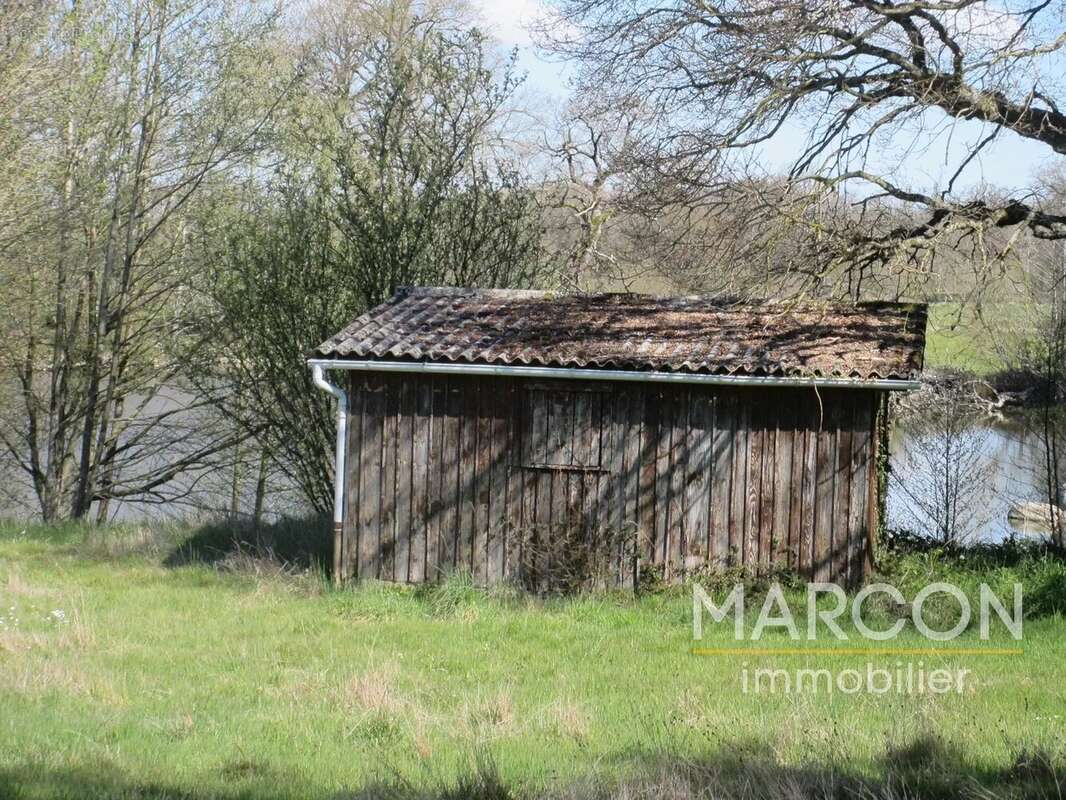 Terrain à COLONDANNES