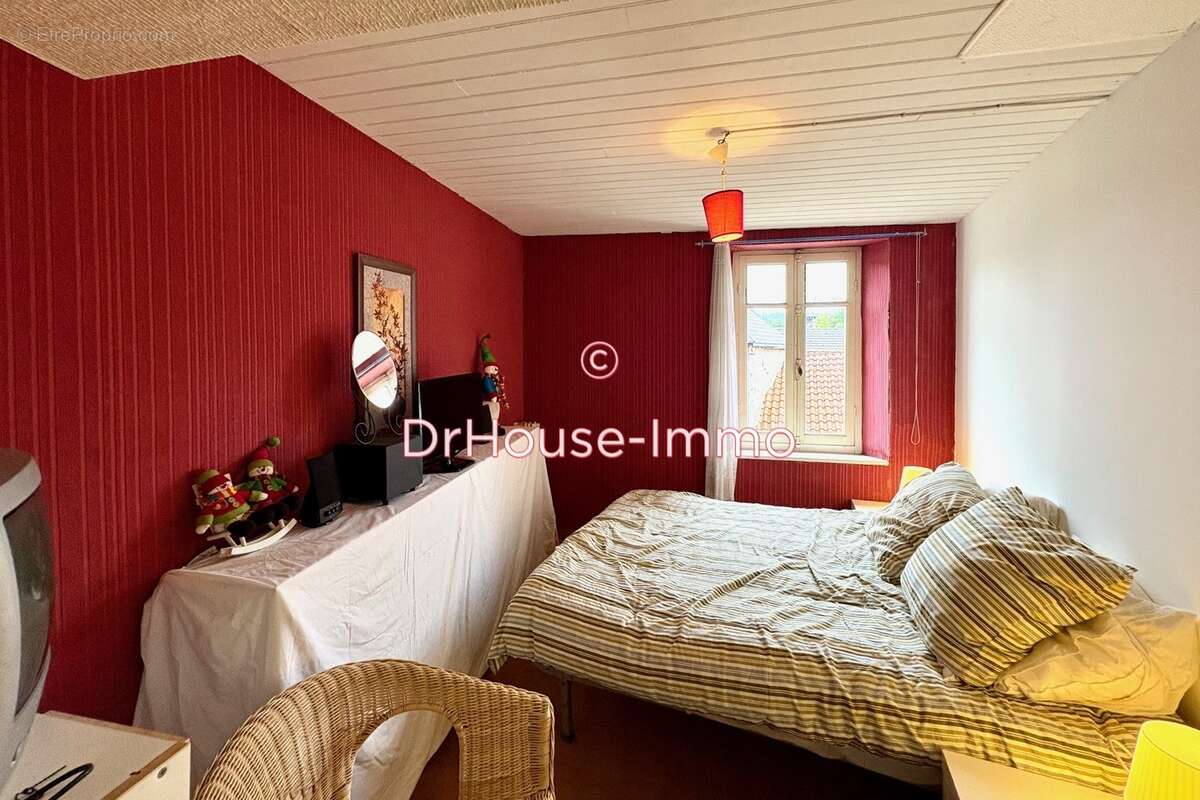 Maison à LES MARTYS