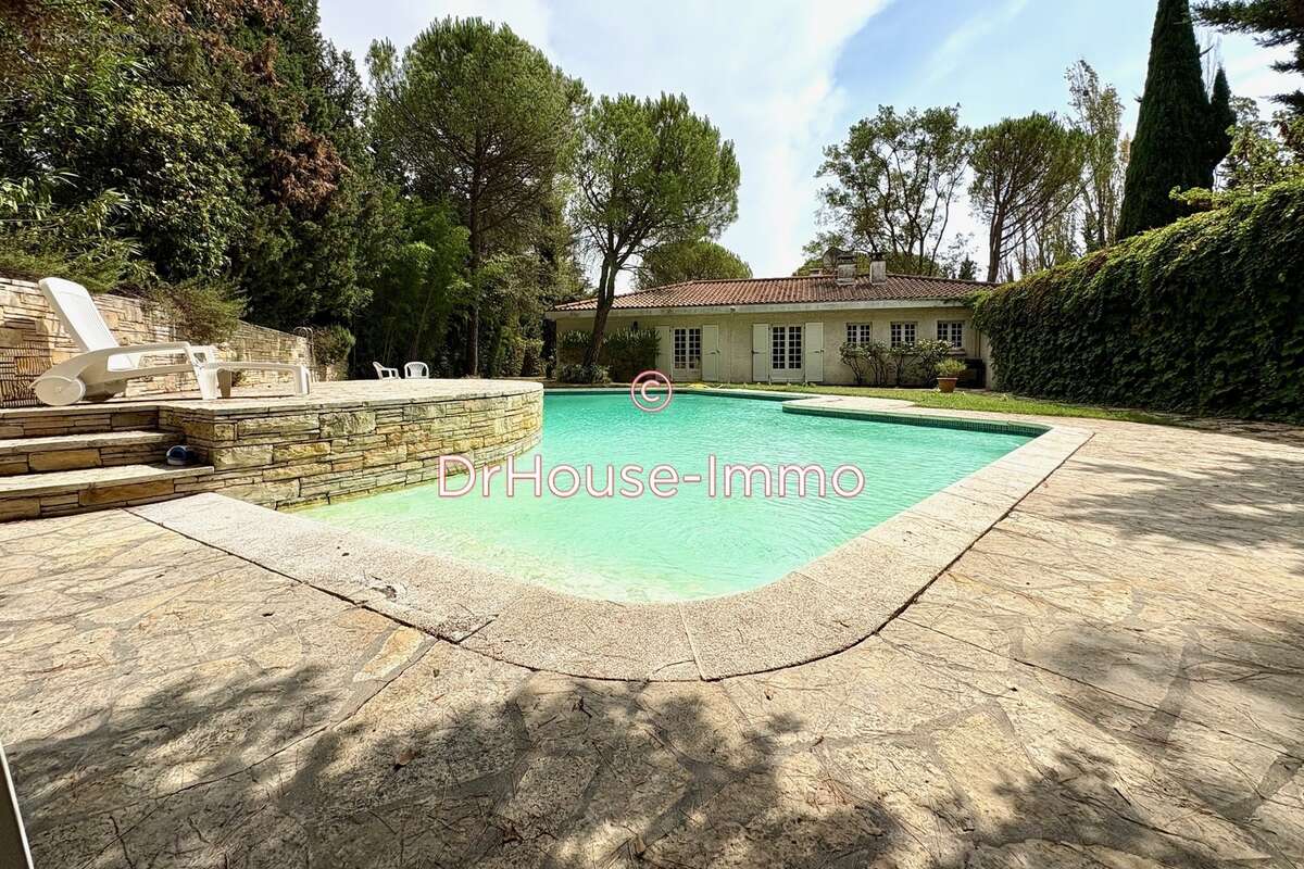 Maison à VILLEMOUSTAUSSOU