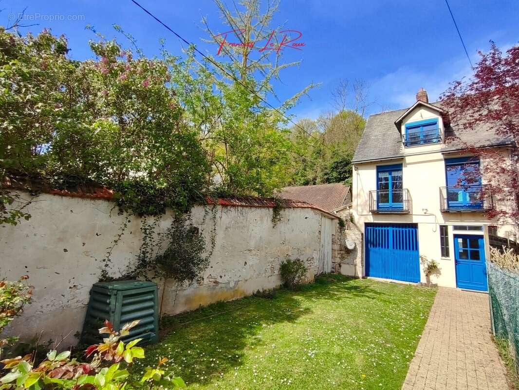 Maison à BENNECOURT