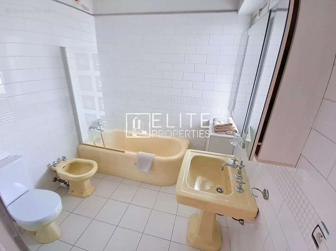 Appartement à LE CANNET