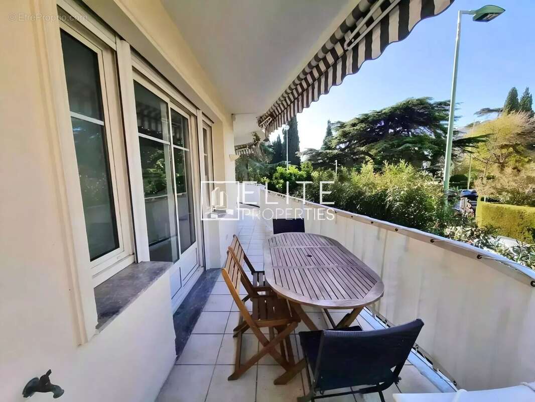 Appartement à LE CANNET