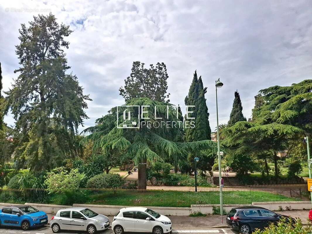 Appartement à LE CANNET