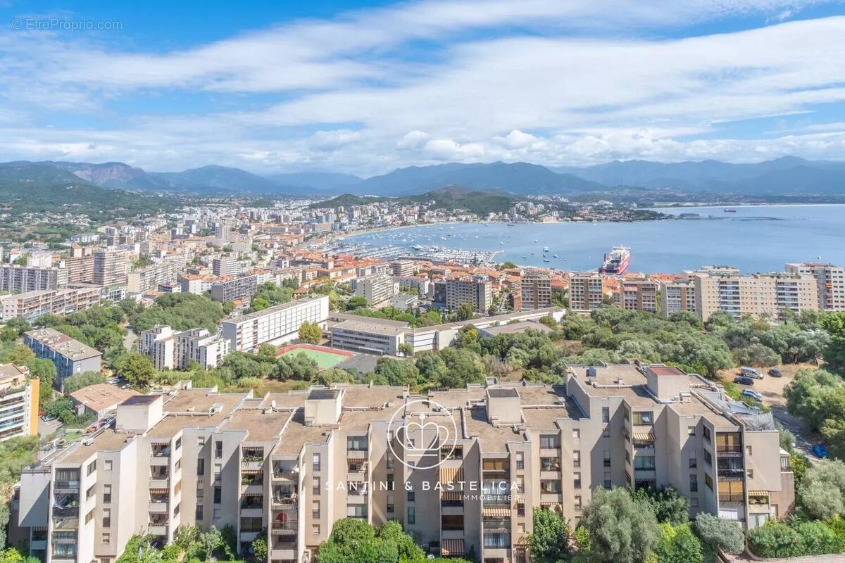 Appartement à AJACCIO