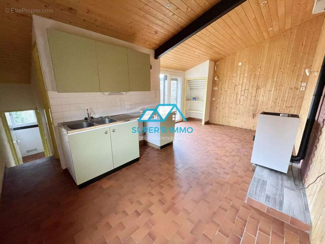 Appartement à VIEILLE-BRIOUDE