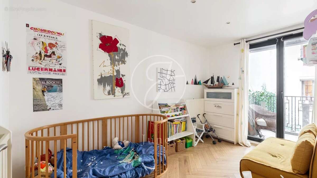 Appartement à PARIS-10E