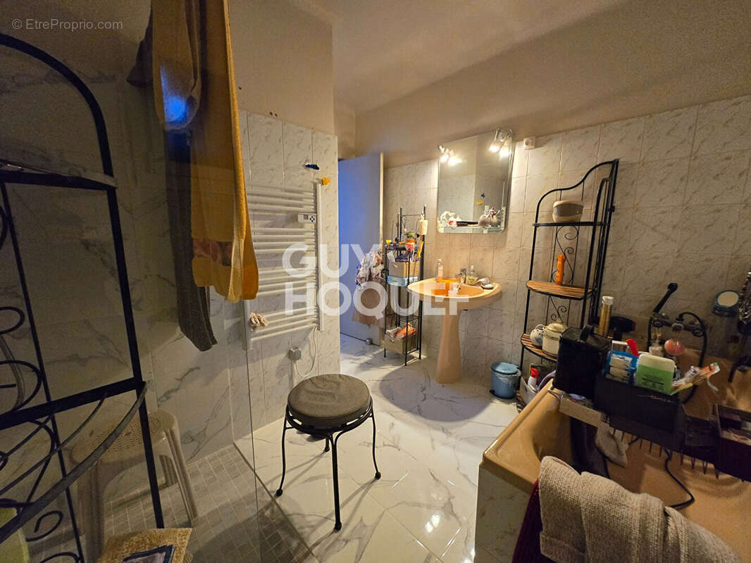 Maison à SAINT-GENIES-DE-COMOLAS