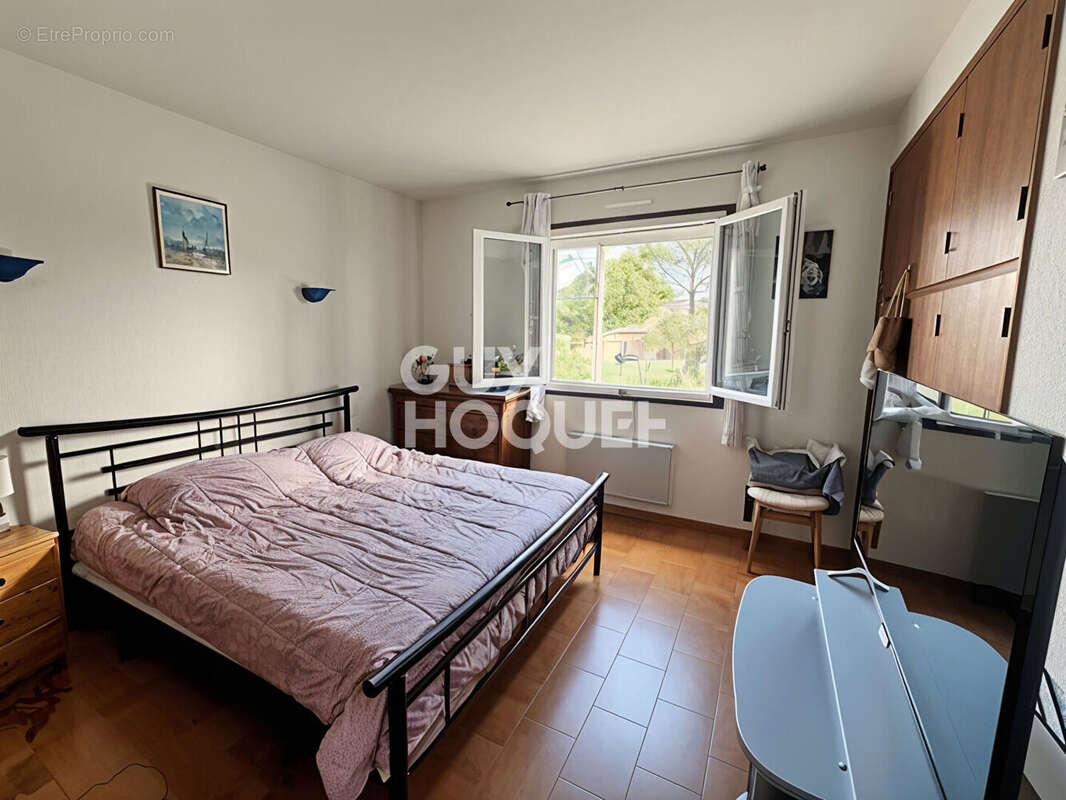 Maison à SAINT-PAUL-LES-FONTS