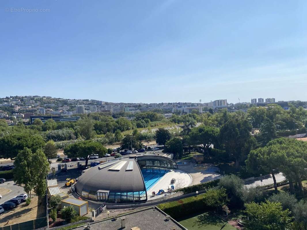 Appartement à SAINT-LAURENT-DU-VAR