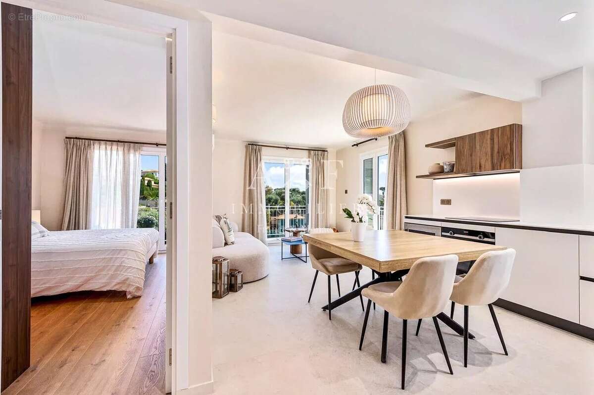 Appartement à ROQUEBRUNE-CAP-MARTIN