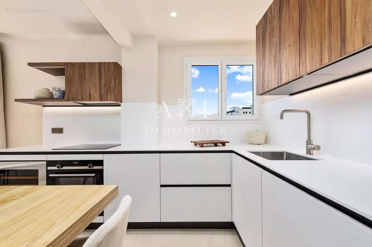 Appartement à ROQUEBRUNE-CAP-MARTIN