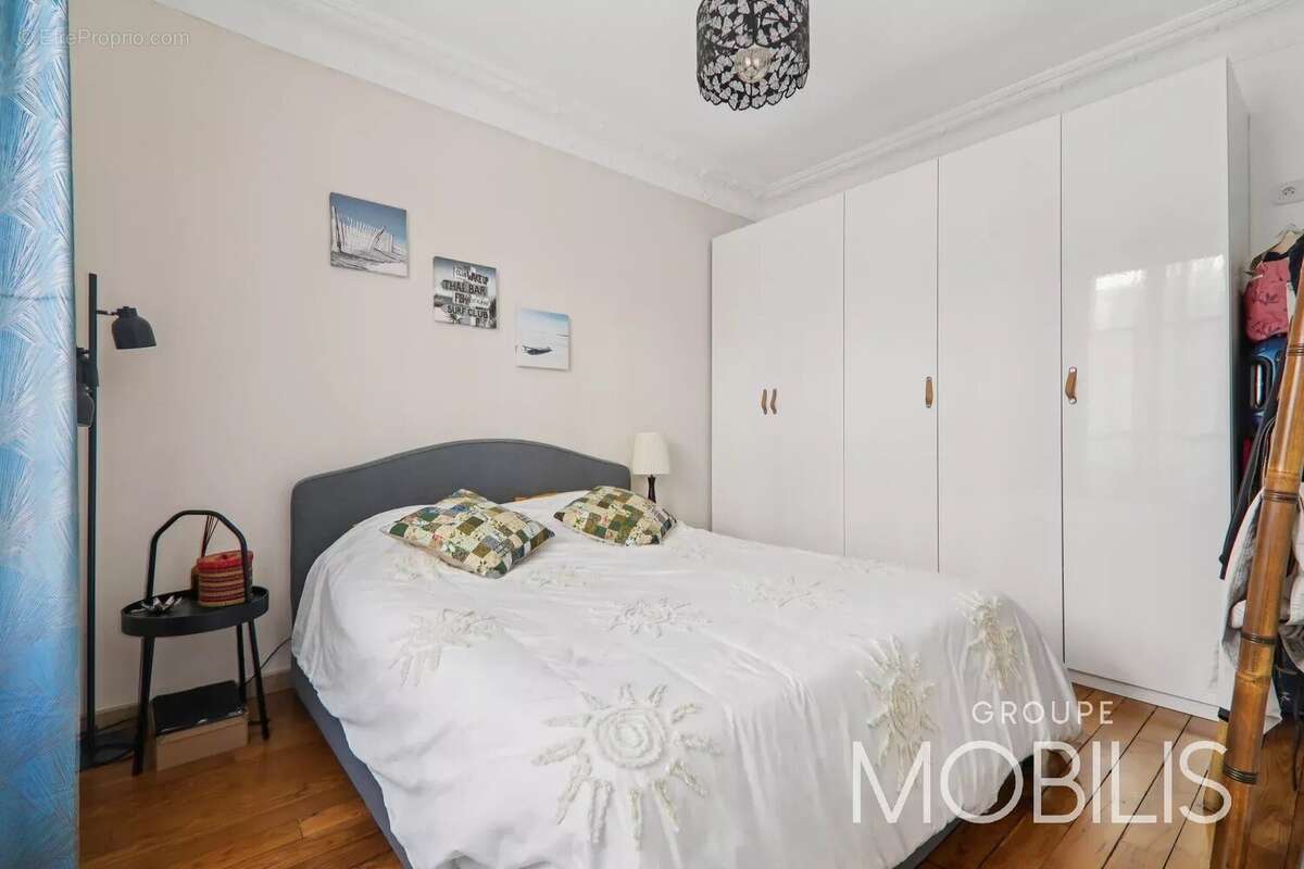 Appartement à PARIS-15E