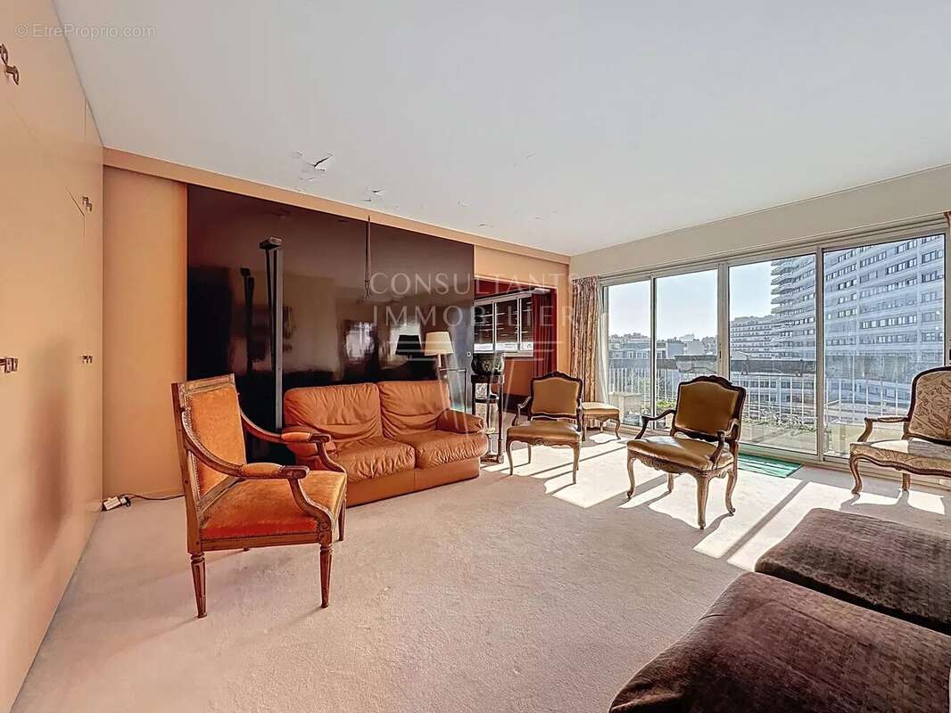 Appartement à PARIS-15E