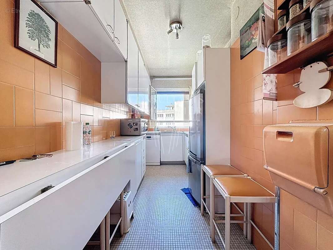 Appartement à PARIS-15E