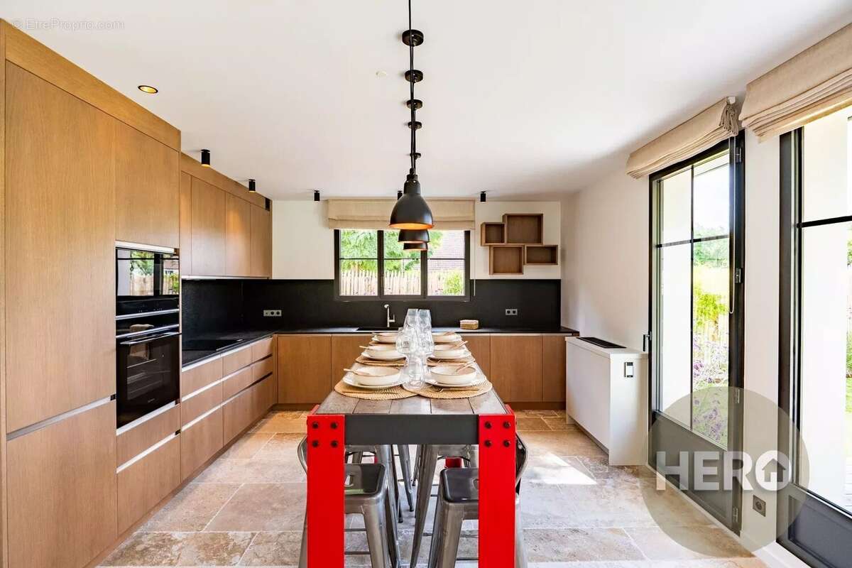 Maison à MONTFORT-L&#039;AMAURY