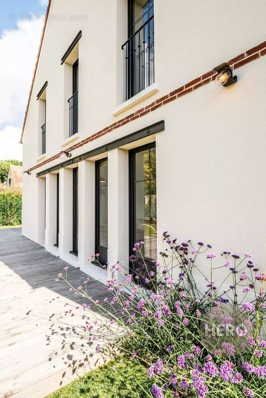 Maison à MONTFORT-L&#039;AMAURY