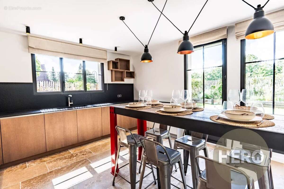 Maison à MONTFORT-L&#039;AMAURY