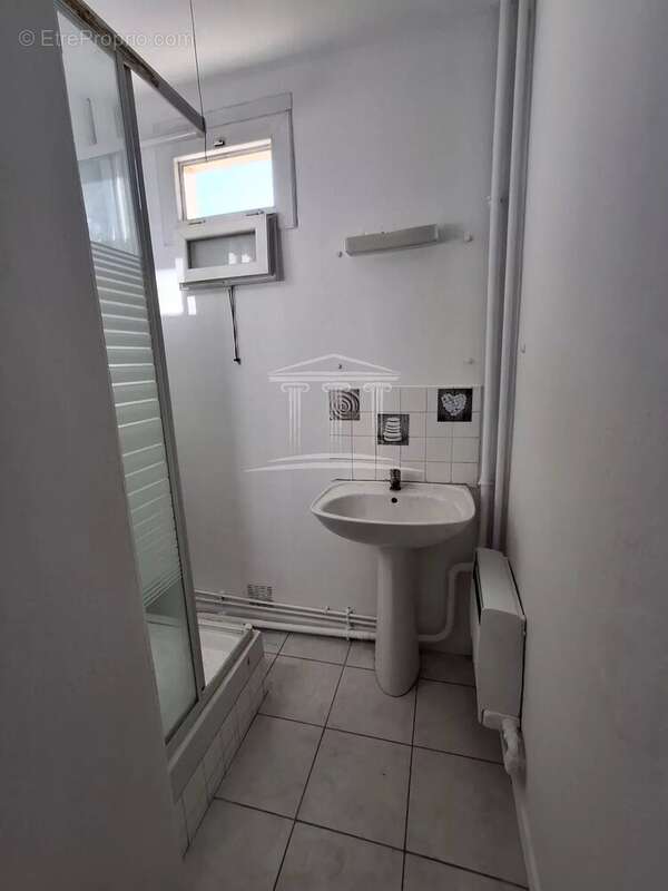 Appartement à SORGUES