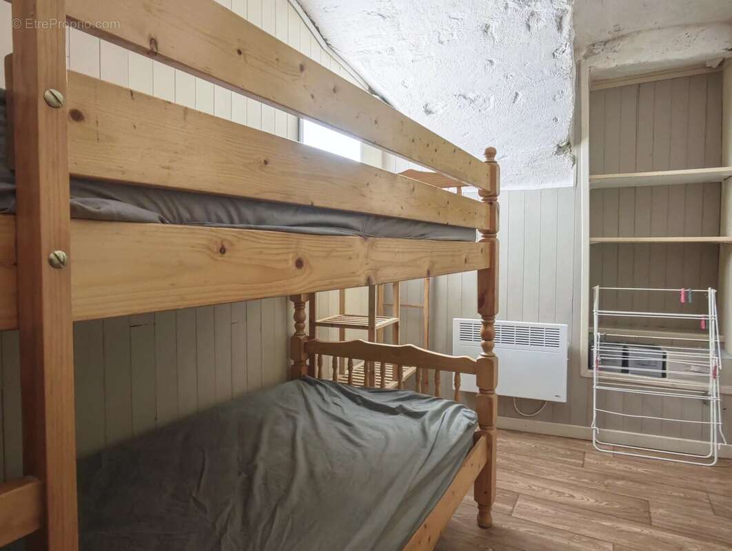 Appartement à MORILLON