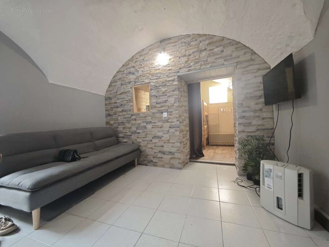 Appartement à MORILLON