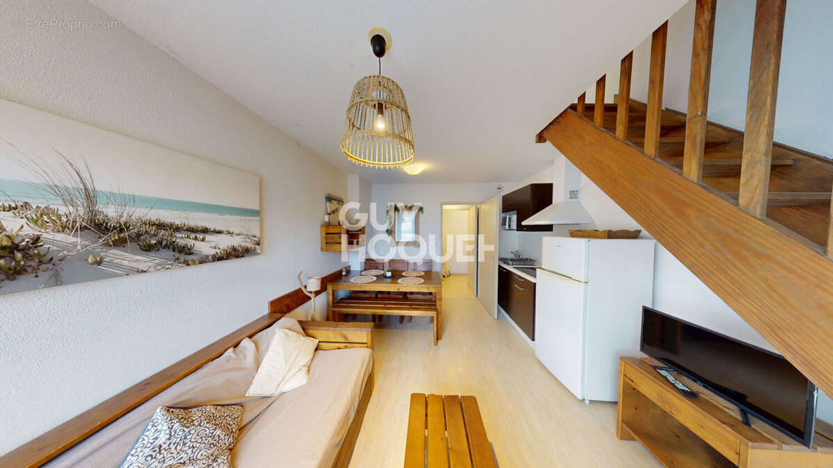 Appartement à AUREILHAN