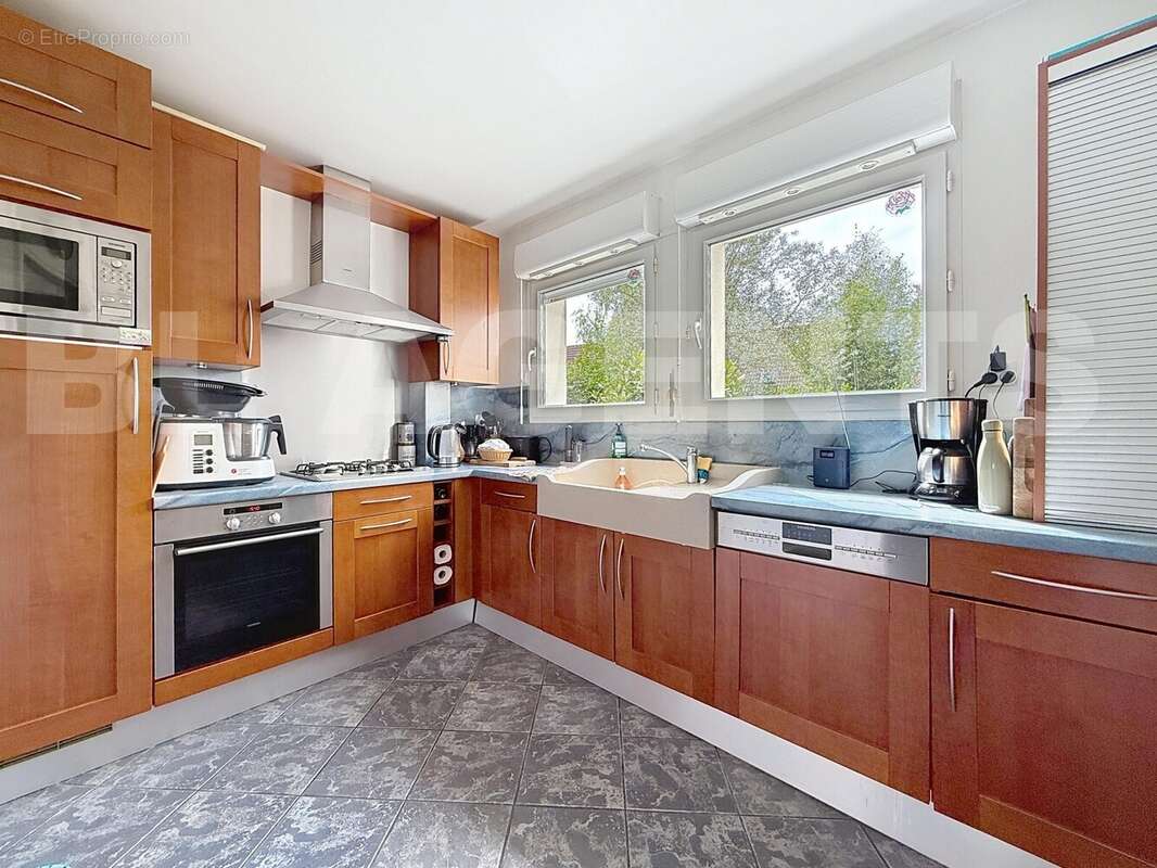 lagny_00000_acb1e8e - Appartement à LAGNY-SUR-MARNE