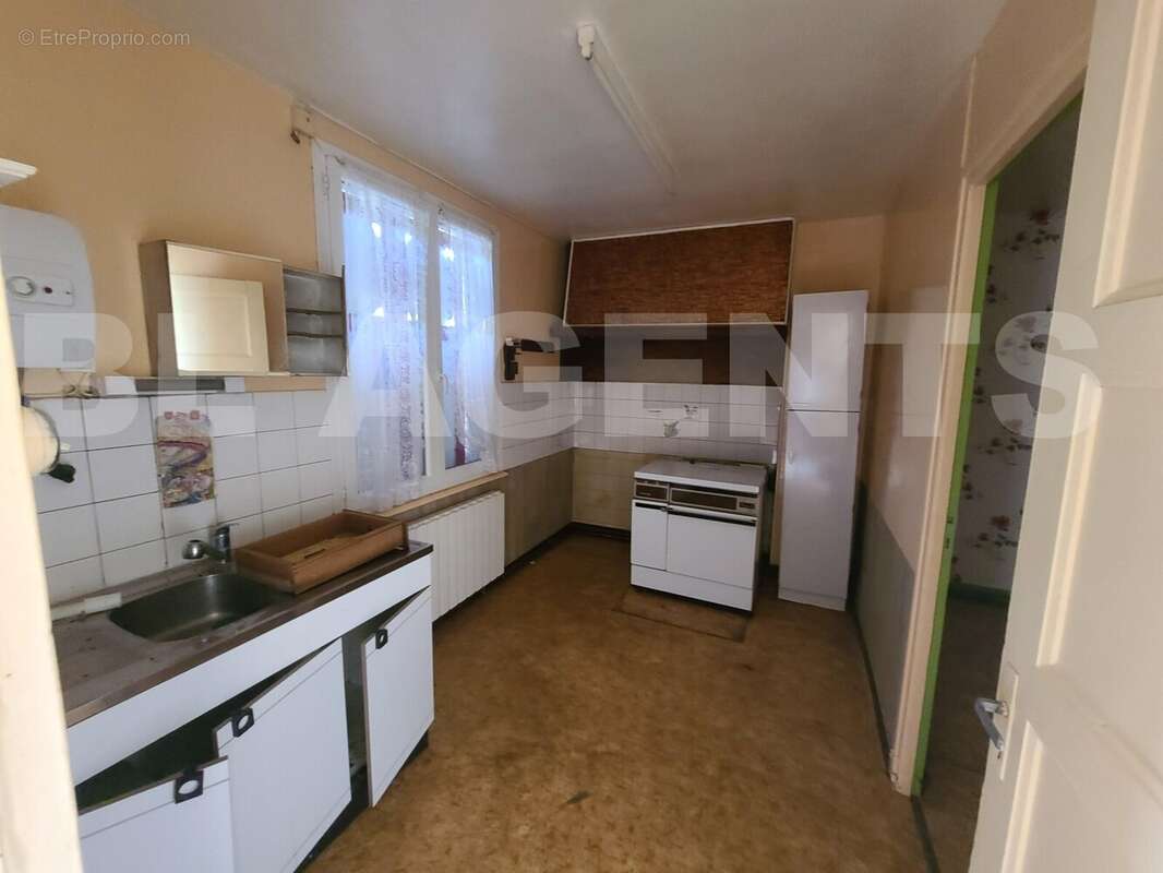 20230801_164721 - Maison à LINAY