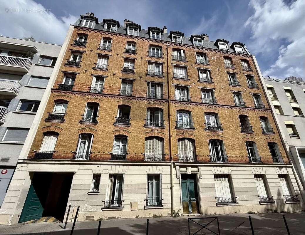 Appartement à PARIS-20E