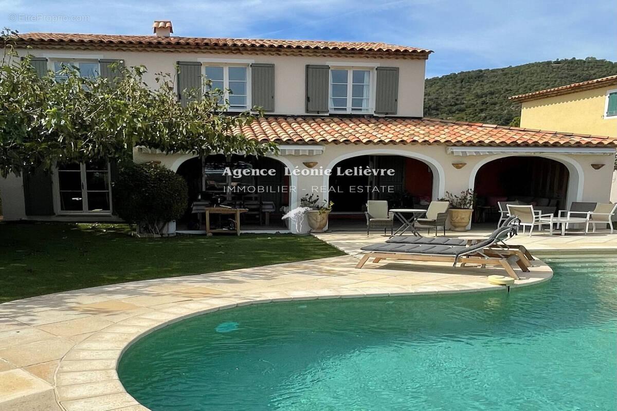 Maison à LES ISSAMBRES