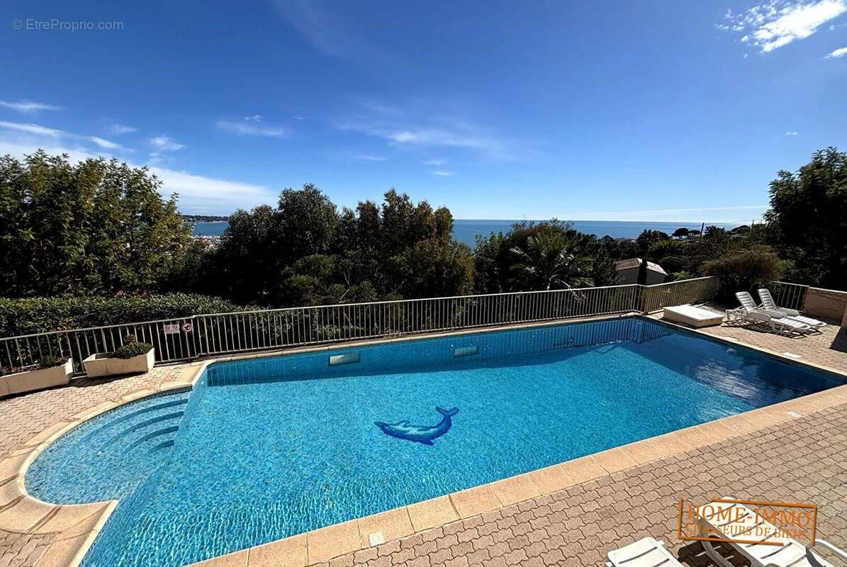 Appartement à VALLAURIS