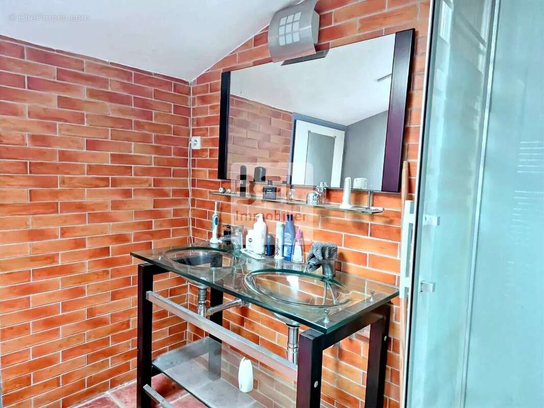 Appartement à PONT-SAINT-ESPRIT