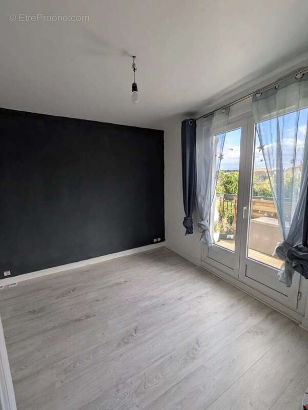 Appartement à MERY-SUR-OISE