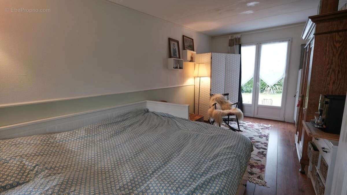 Maison à DUN-SUR-GRANDRY