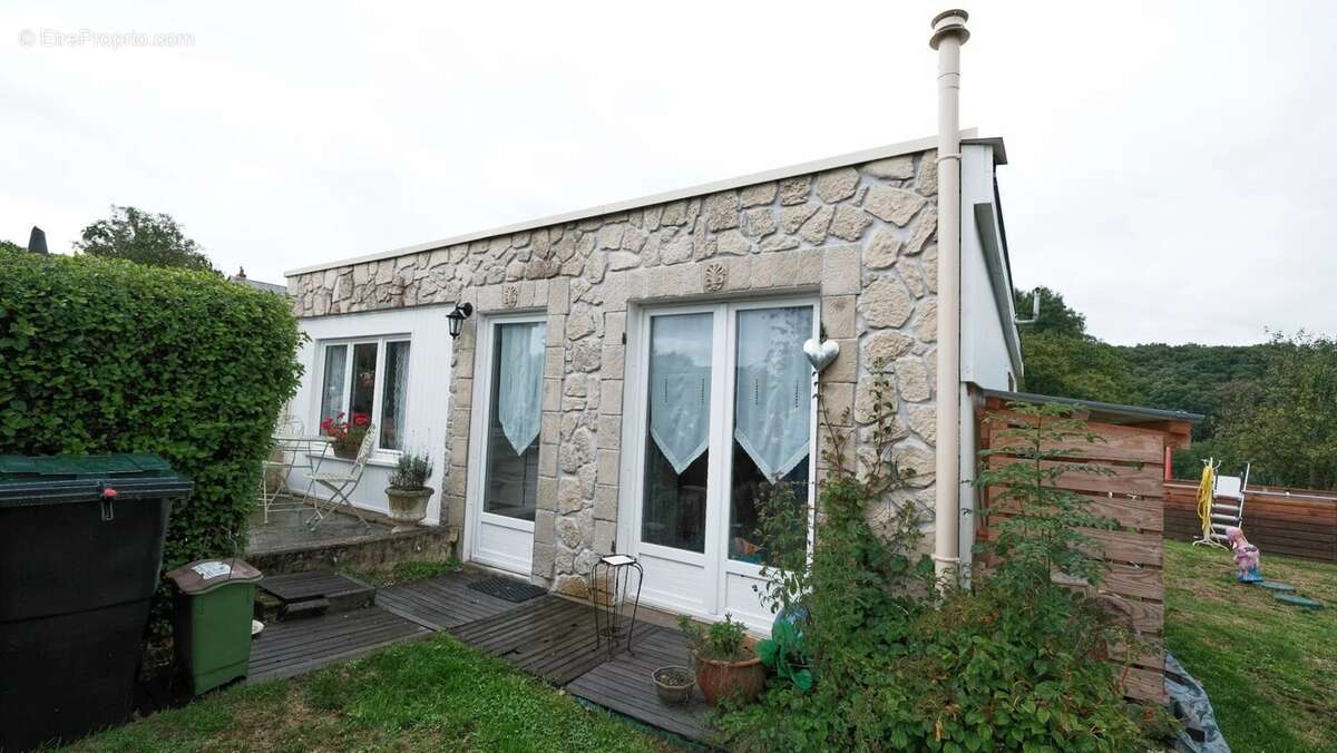 Maison à DUN-SUR-GRANDRY