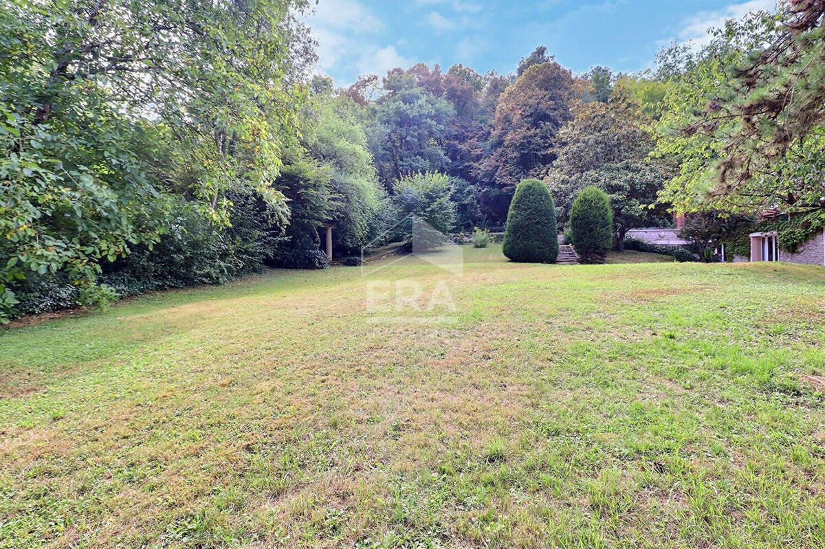 Maison à SAINT-CYR-LA-RIVIERE