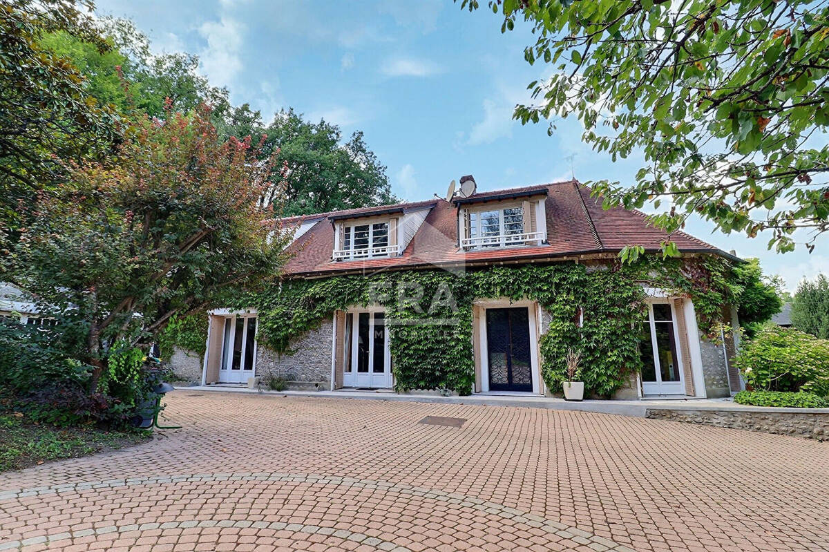 Maison à SAINT-CYR-LA-RIVIERE