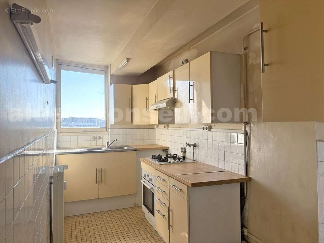 lecl22-mich-cuis2 - Appartement à PARIS-14E