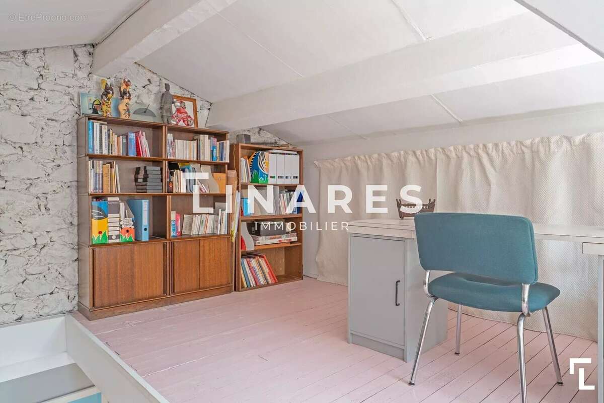 Appartement à MARSEILLE-6E
