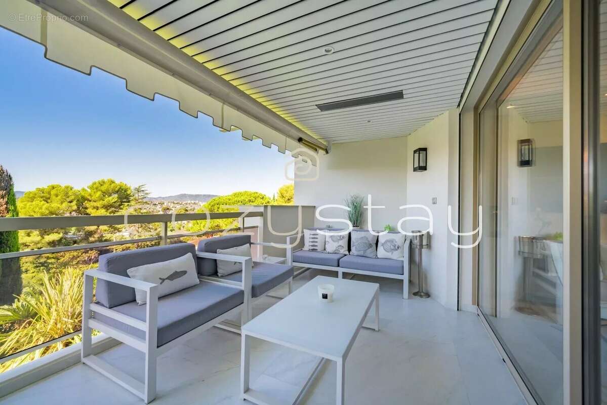 Appartement à LE CANNET