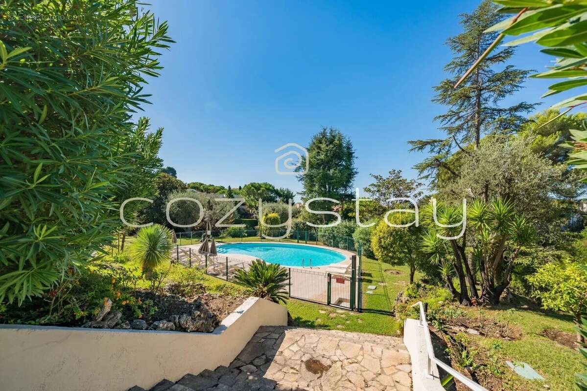 Appartement à LE CANNET