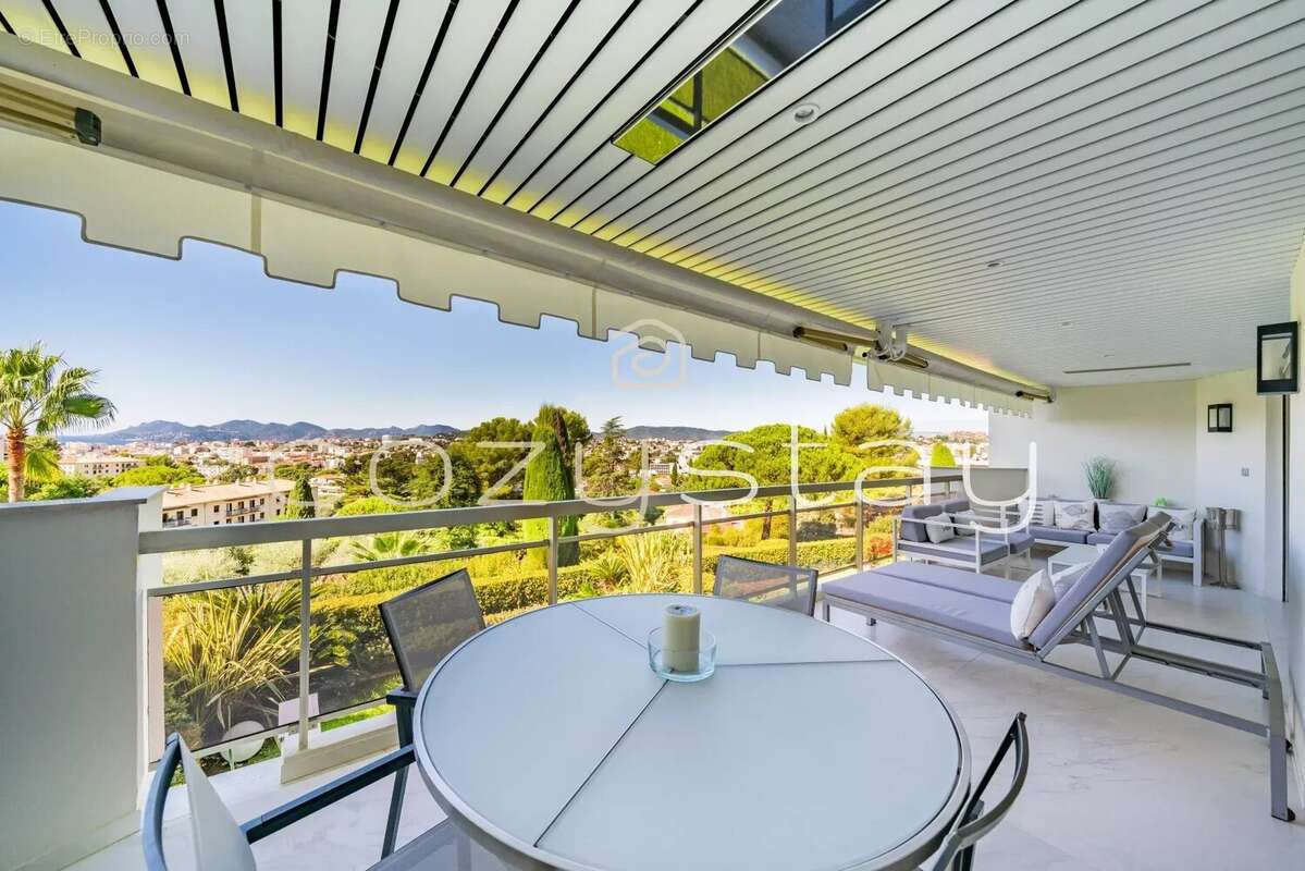 Appartement à LE CANNET