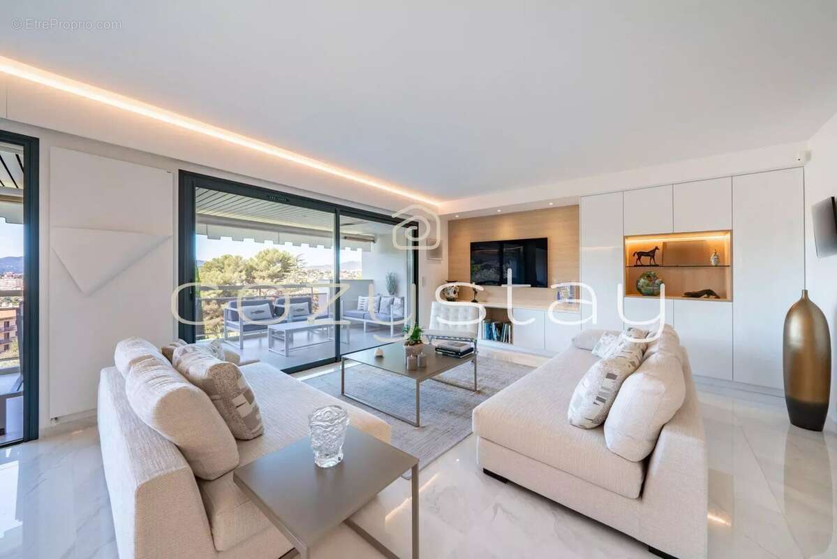 Appartement à LE CANNET