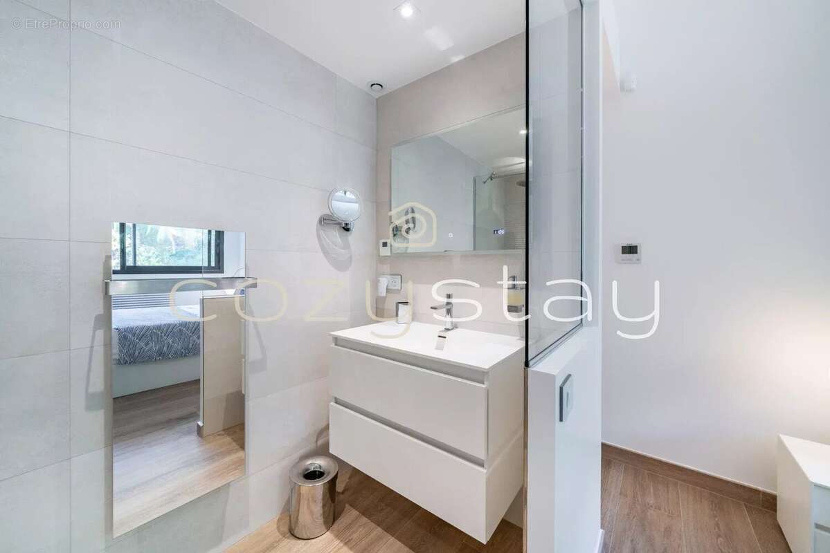 Appartement à LE CANNET