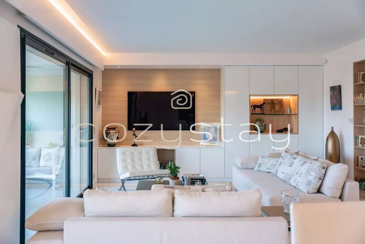 Appartement à LE CANNET