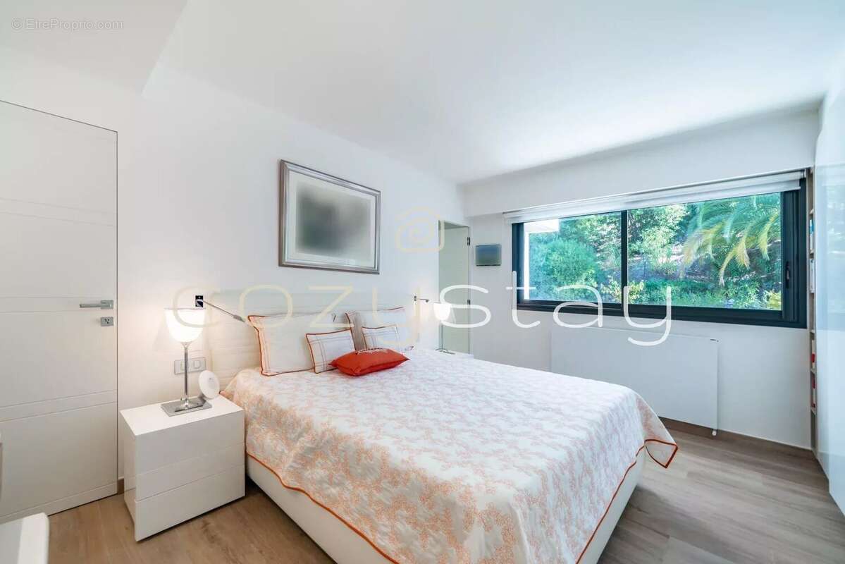 Appartement à LE CANNET