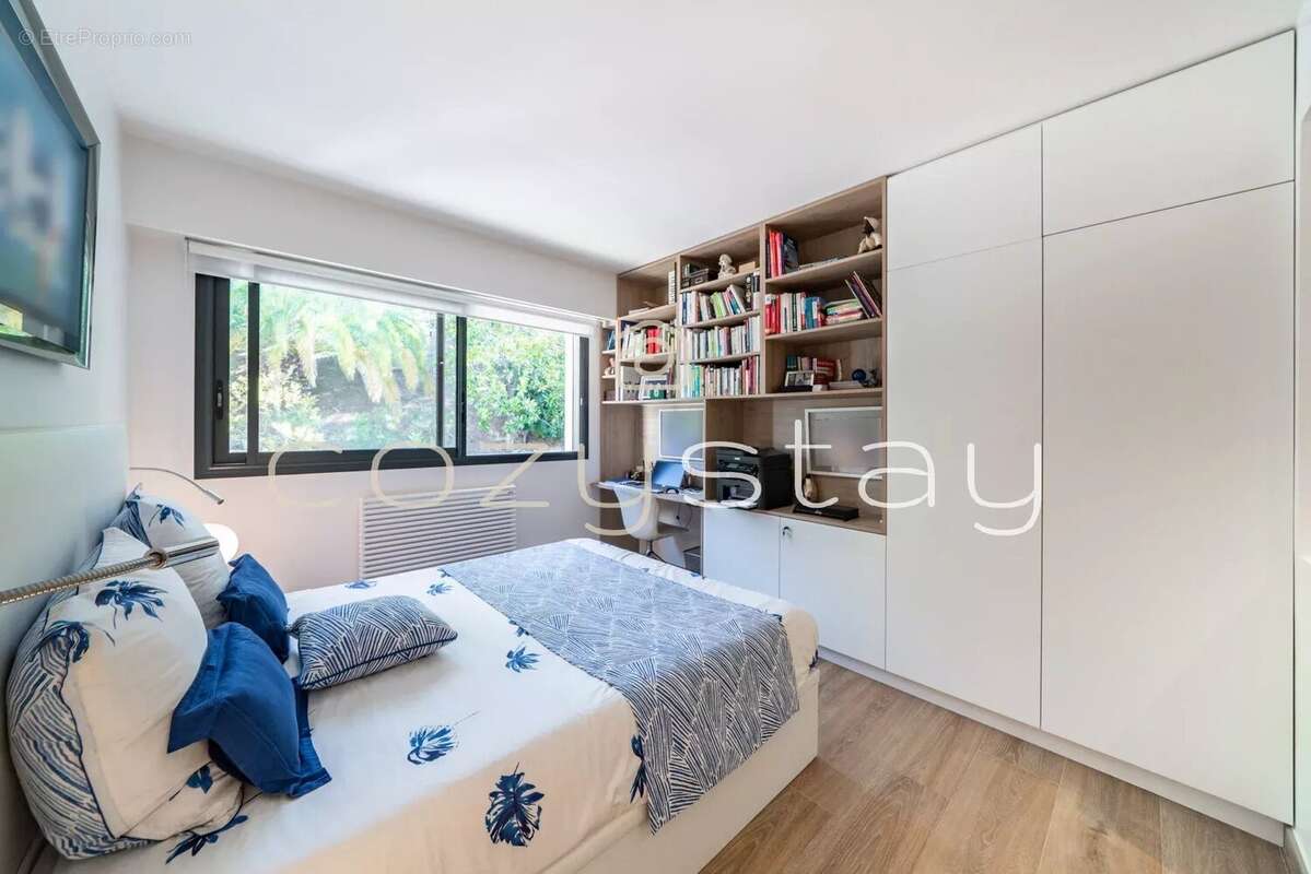 Appartement à LE CANNET